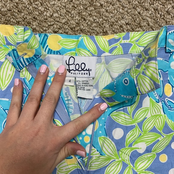 Lilly Pulitzer high waisted shorts - Picture 2 of 2